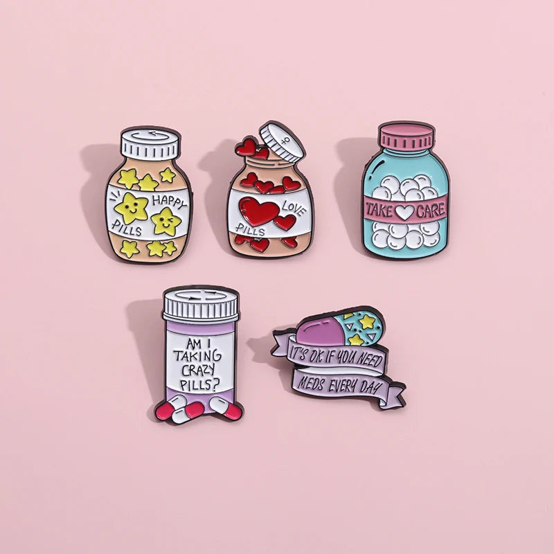 Cute Medicine Bottle Brooch Cartoon Doctor Nurse Jewelry Gift Hospital Badge Metal Wholesale Custom Women Men Hat Lapel Clothes